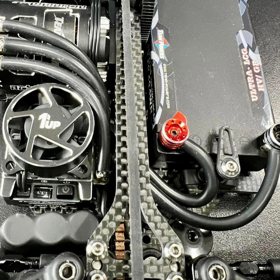 Aaron Lewis Showing of a Clean Wiring Job