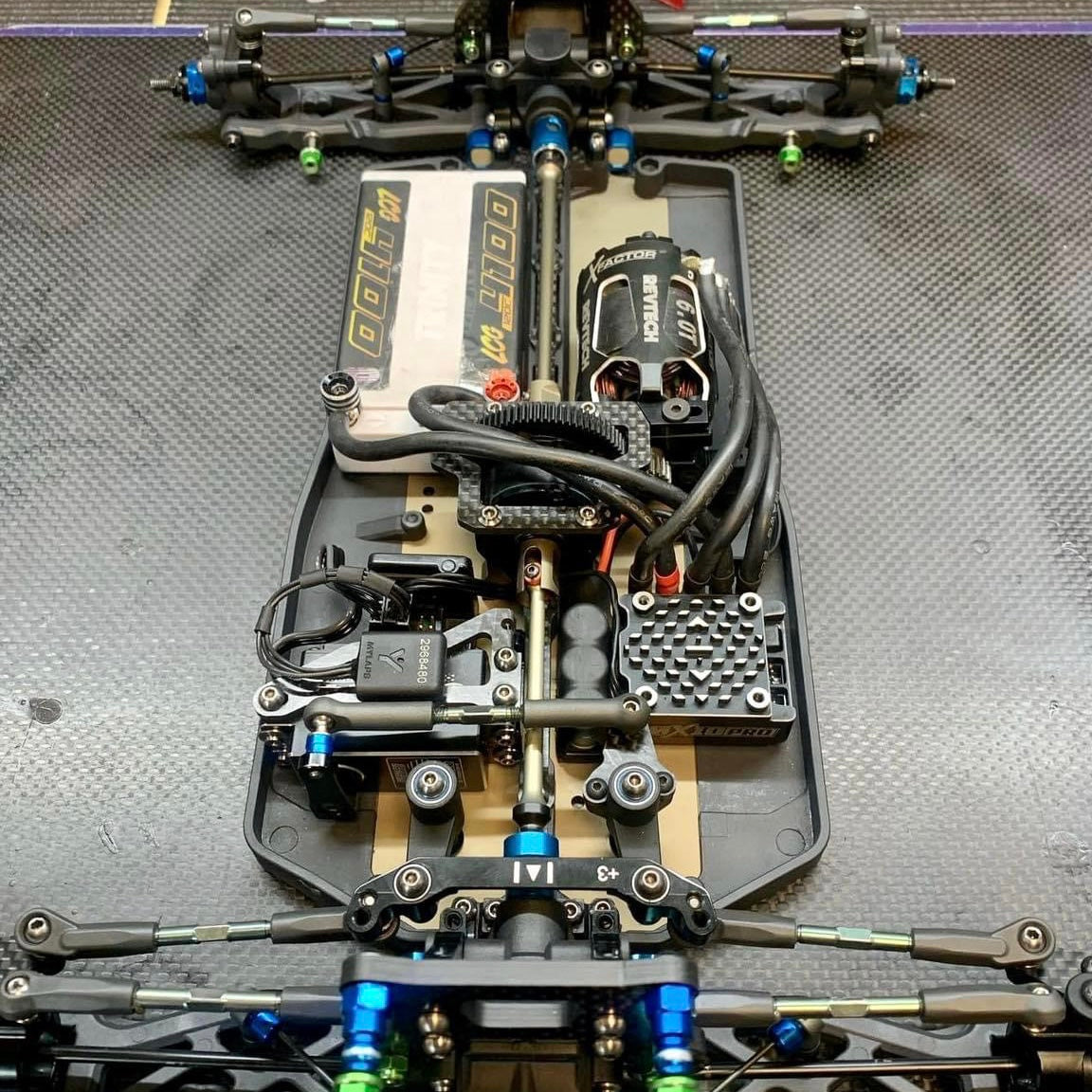 Matty G Throwing on some 7075 Aluminum Flanged Locknuts in Green