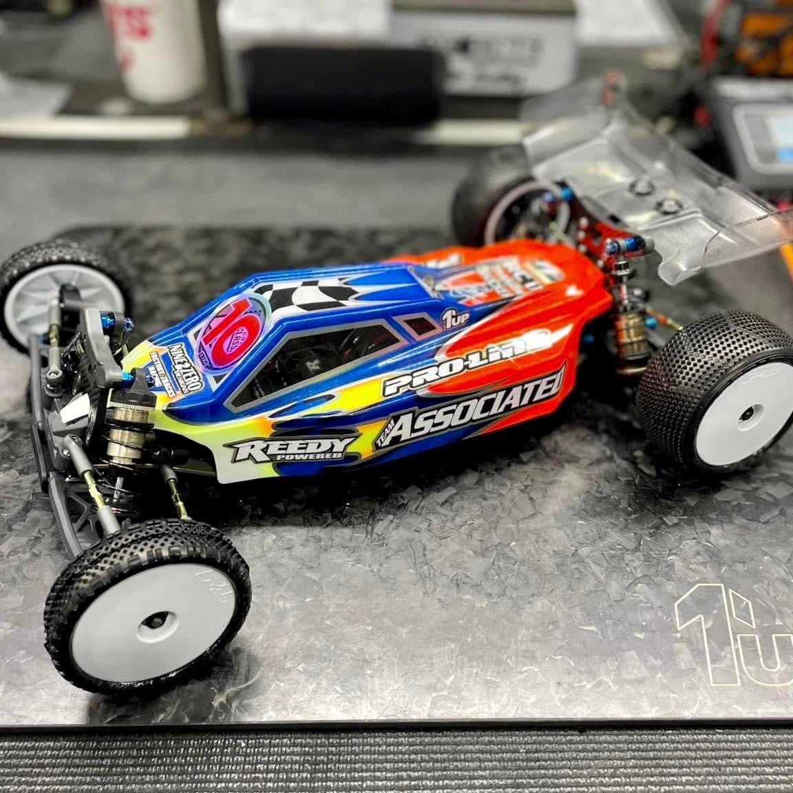 Aydin Horne Putting in Laps at RCONE