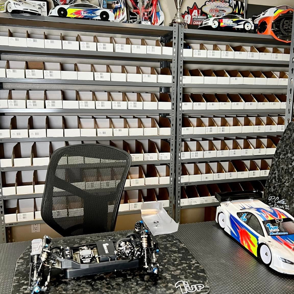 Going live at 6pm on 1up Racing's Facebook