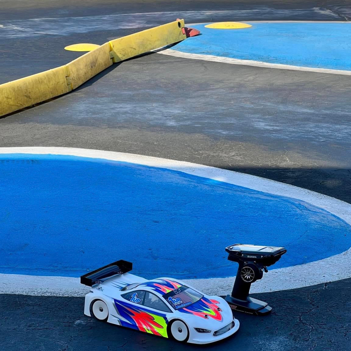 Randy Caster Running Under the Lights!