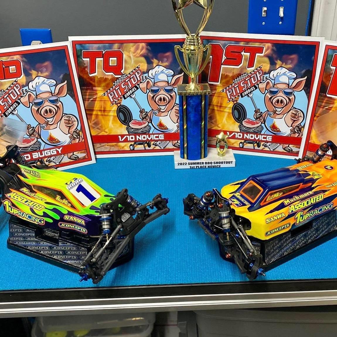 The Miskolczi's Throwing down at Pit Stop Hobbies with 1up